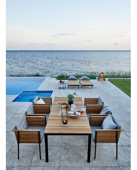 HÄRINGE Table Medium